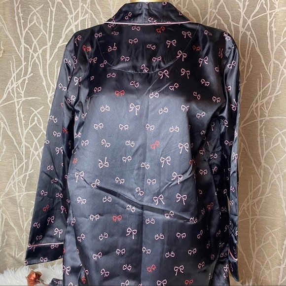 DISNEY DISNEYLAND MINNIE MOUSE NEW NWT WOMENS ROBE PAJAMA SIZE XS - Picture 5 of 8